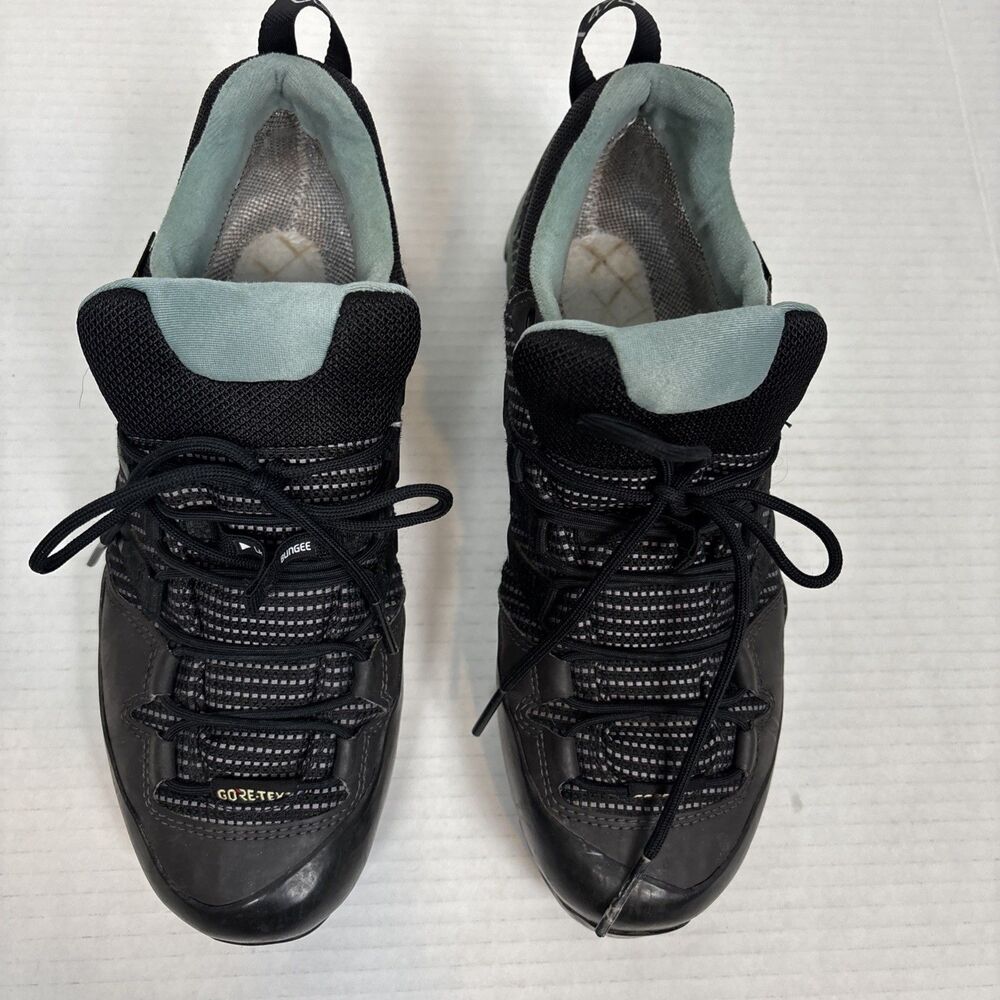 Adidas Rubber Terrex Gore Tex  Womens Hiking Shoes missing insoles 7.5